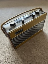 Vintage Roberts Portable LW/MW