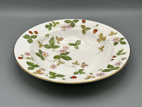 Wedgwood wild strawberry - strawberry-, 8"