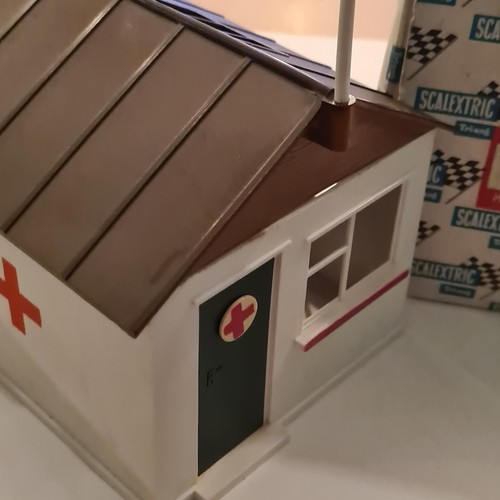 Scalextric 211 first aid hut - a/211,