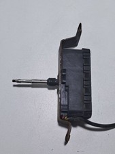 Volvo V70 2002 headlight wiper