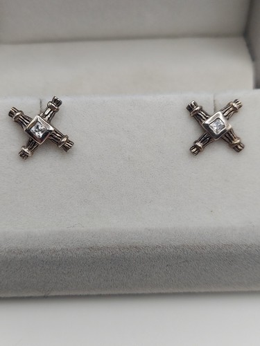 Brigid cross vtg earrings - cross,