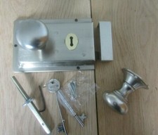 OLD RETRO STYLE VICTORIAN RIM DOOR LOCK  RIM DOOR KNOB SET