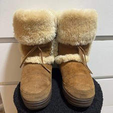 UGG Aust Sundance sheepskin & pure wool lined Chestnut Brown Shearling Boots W7