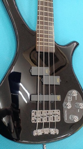 Warwick fortress bk shp - rb, 4