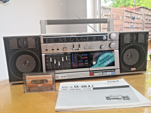 Aiwa boombox retro 80s - aiwa, boombox.