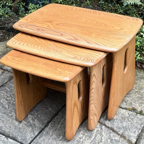 Stunning set modern ercol - stunning,