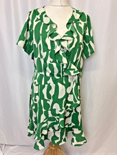 Stella Morgan Mini Ruffle