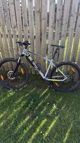 Giant atx mountain bike medium - giant,