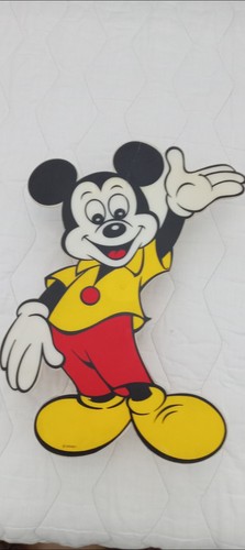 Preowned vintage mickey mouse - mickey,