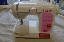 Singer 100 featherweight