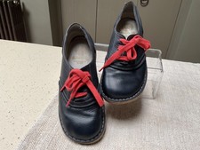 Red Or Dead Black Leather Lace