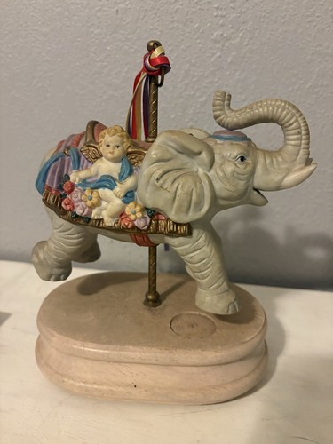Elephant carousel music wind - carousel,