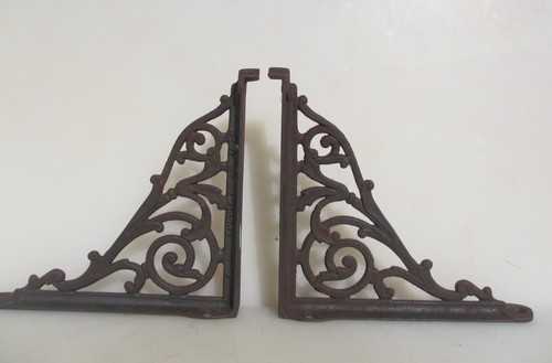 Victorian iron cistern shelf - cistern,