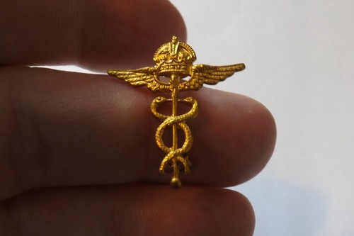 Military badge raf royal - badge,