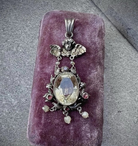Superb antique austro - superb,