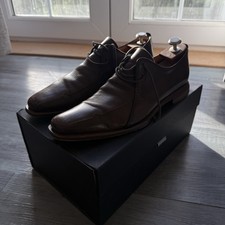 Oliver Sweeney smart leather