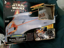 Star Wars  Naboo Royal Starship Electronic Ship - BNIB