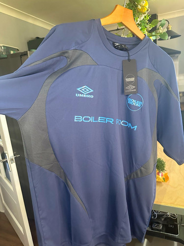 Umbro boiler room men l - room,
