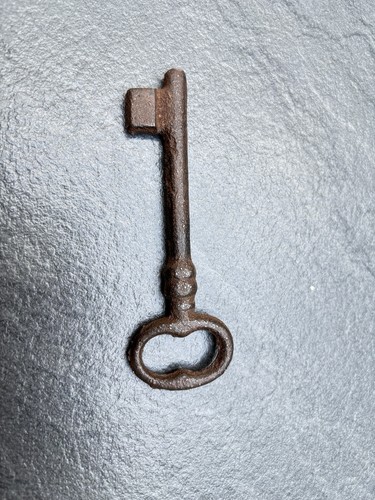 Antique iron skeleton key - iron, 10