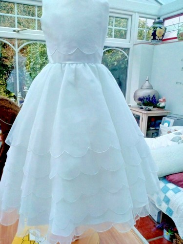 Designer joan calabresse - designer,