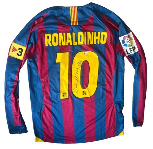 Ronaldinho rare hand signed - rare,