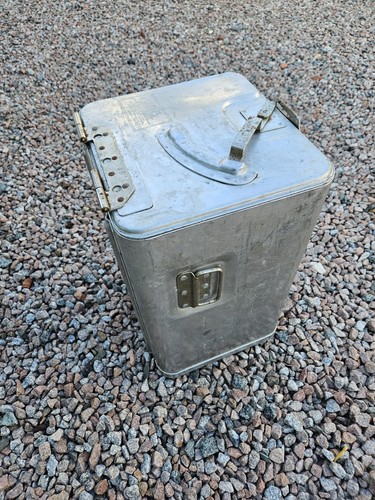 Large vintage insulated grundy - large,