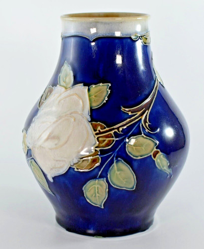 Antique royal doulton - royal,