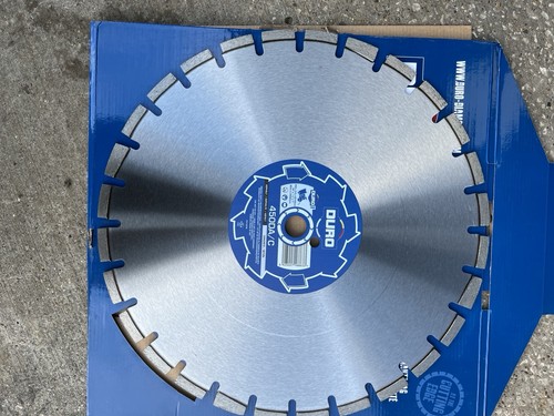 Duro floor saw cutting - cutting, disc
