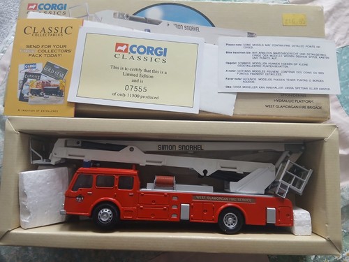 Corgi classics simon dennis - classics, simon/dennis