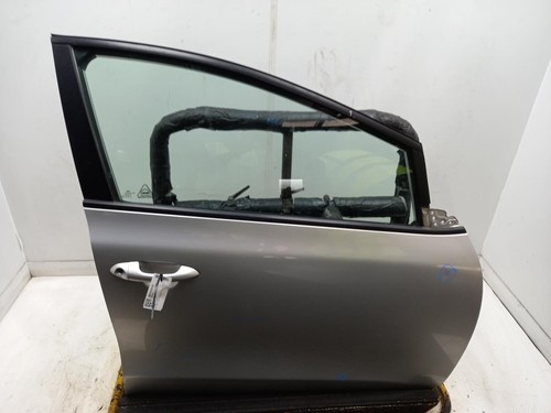 Kia ceed right front door - front,