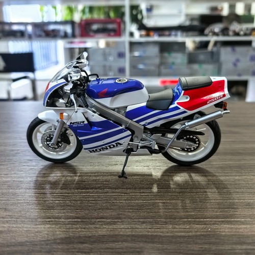 Aoshima scale honda - 1/12,