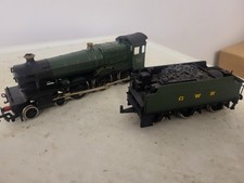 MAINLINE  HINTON MANOR 7819 LOCOMOTIVE AND TENDER