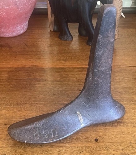 Vintage cast iron cobbler - cast,