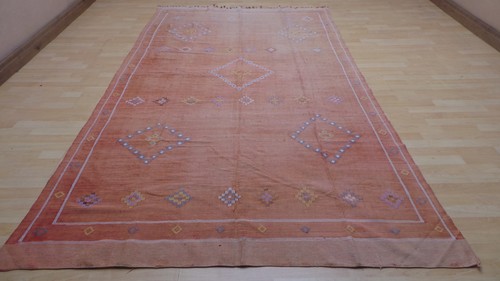 Large carpet rug hand - large,