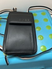 HUGO BOSS PHONE CROSS BODY