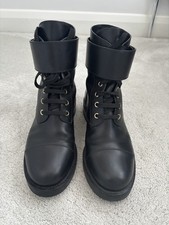 Louis Vuitton Wonderland