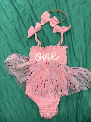 Babygirl 1st birthday - tutu, two
