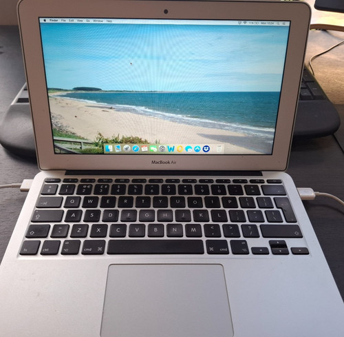 Macbook air inch - macbook, 2014