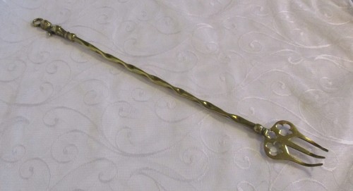 Vintage brass kewpie - brass,