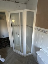 Shower Cubicle Curved Panel And Square Panels 