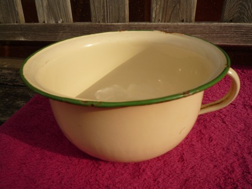 Vintage cream green enamel - cream,