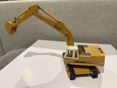 Scale diecast model - scale,