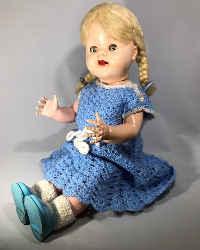 Vintage walking doll - ,, bnd
