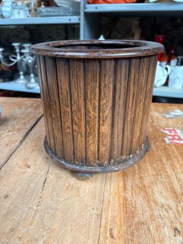 Wooden plant pot holder round - pot,