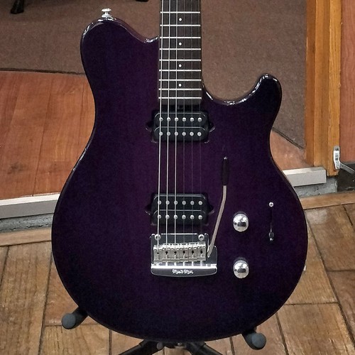 Music man axis sport - man,