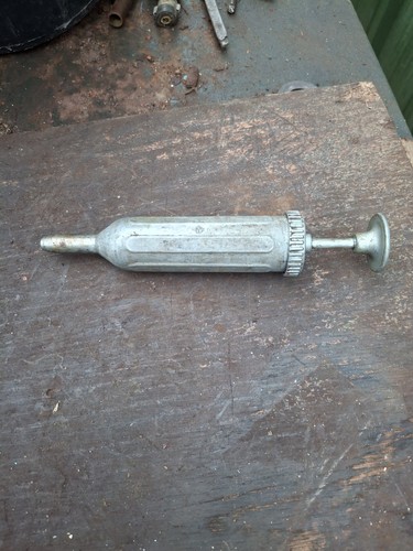 Old vintage tecalemit grease - old,