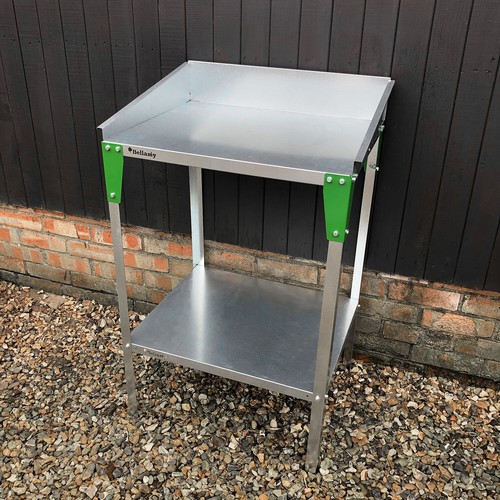 Potting table plants - potting,