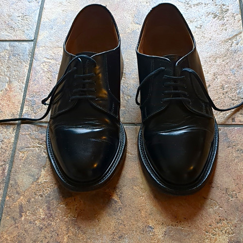 Loakes 1870 plain black derby