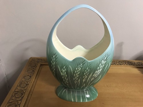 Beswick vintage basket vase - beswick,