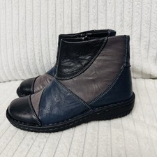 Loretta Women's Navy/Multi